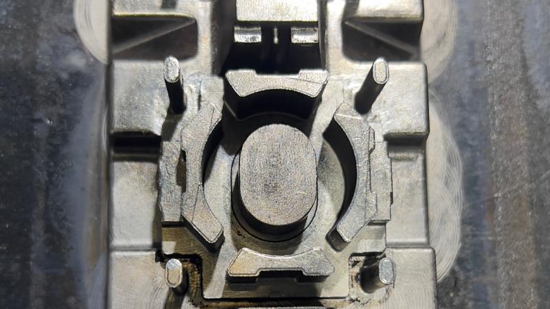 Rubber mold cleaning